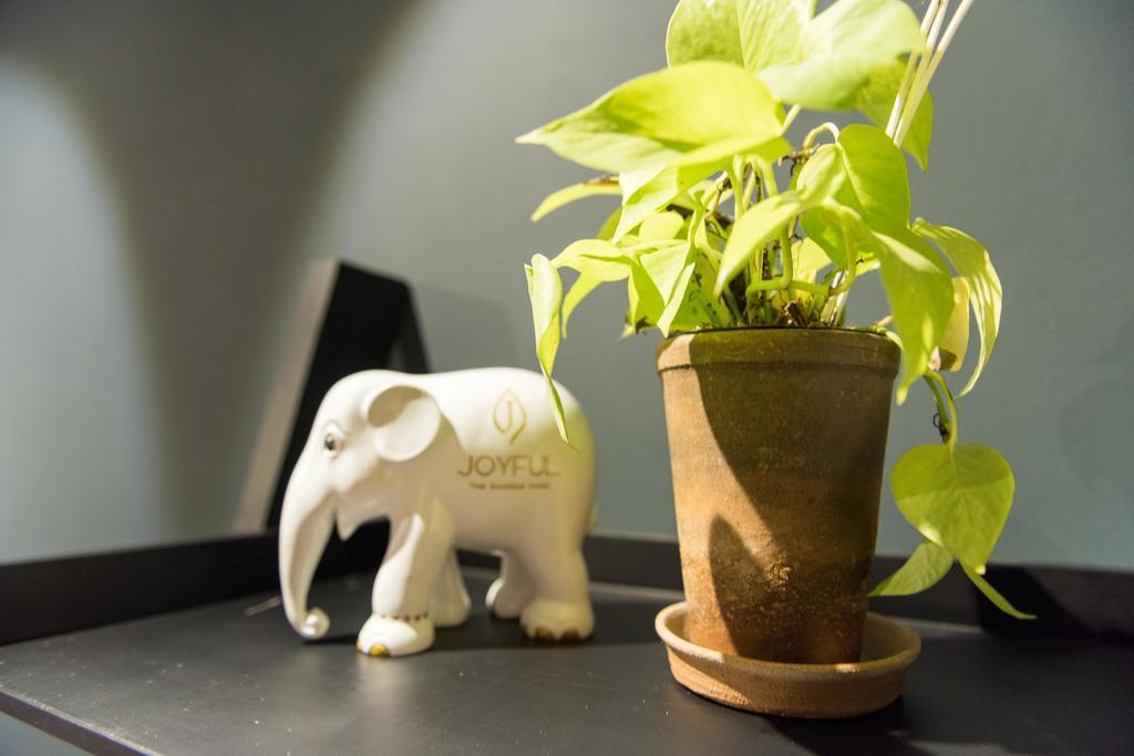 Joyful Thai Boutique Hotel Chiang Mai Bagian luar foto