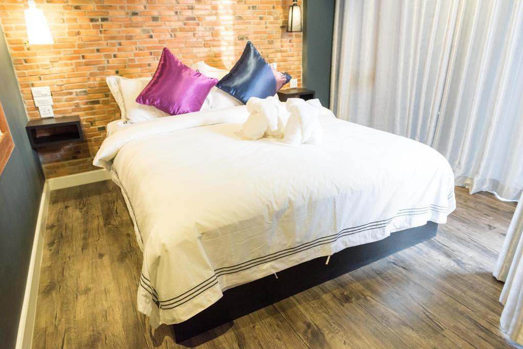 Joyful Thai Boutique Hotel Chiang Mai Bagian luar foto