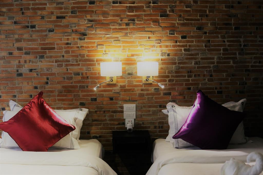 Joyful Thai Boutique Hotel Chiang Mai Bagian luar foto